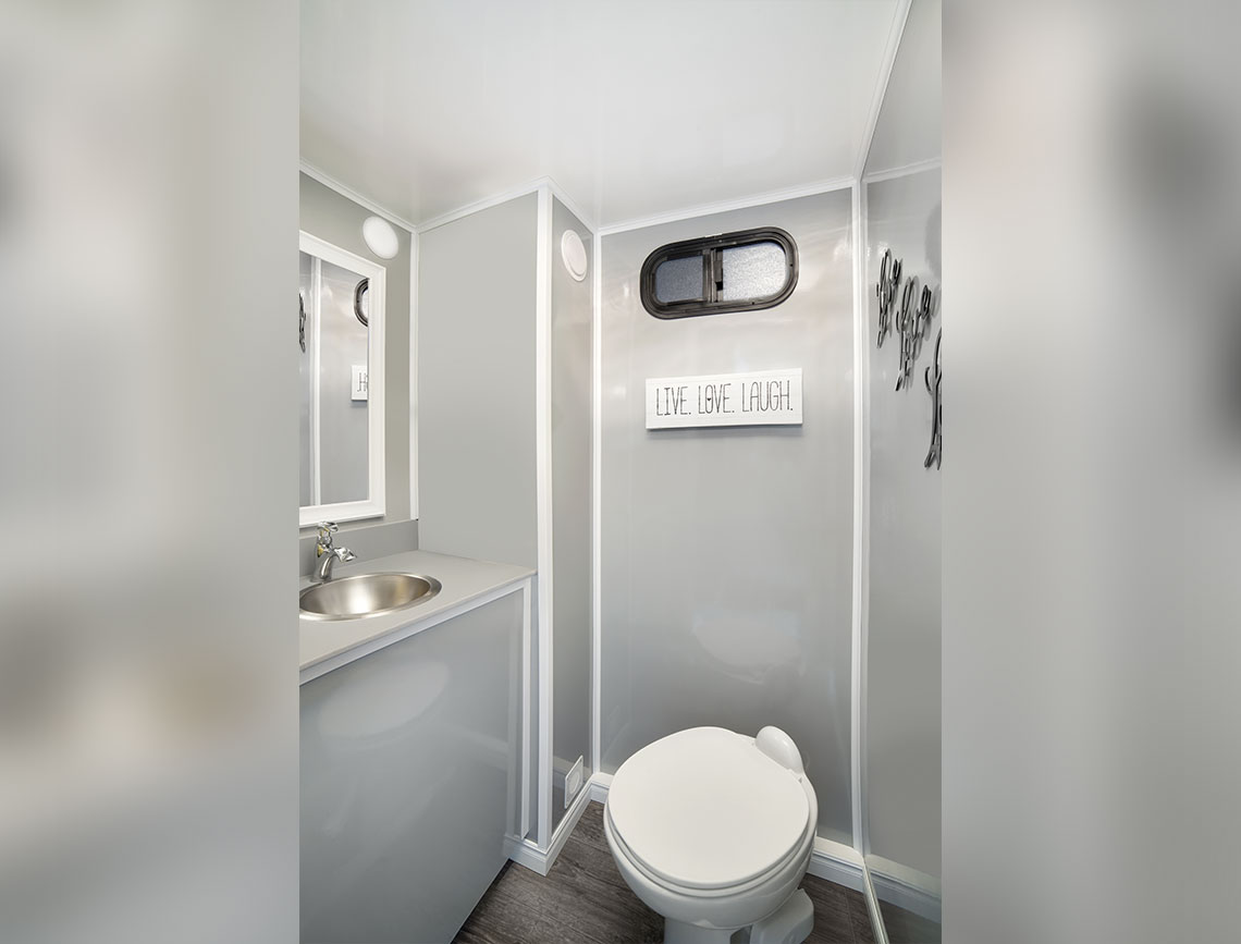 Selfie Slim 2 Station Restroom Trailer W/ A/C - Free Shipping Lower 48 States