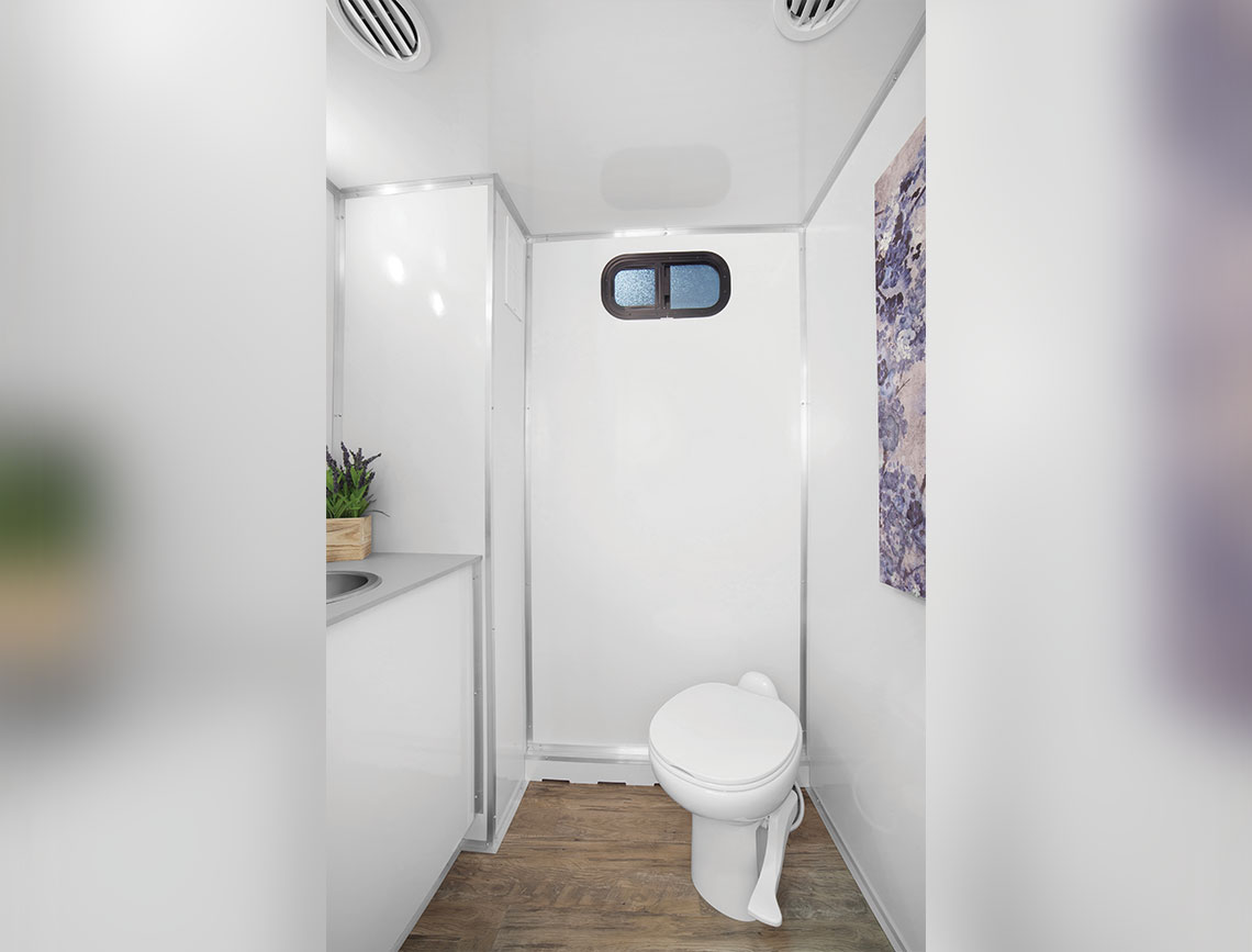 Selfie Slim 2 Station Restroom Trailer W/ A/C - Free Shipping Lower 48 States